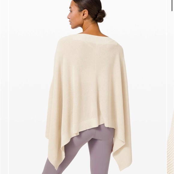 Lululemon Forward Flow Poncho White Opal OSFM - Picture 2 of 11
